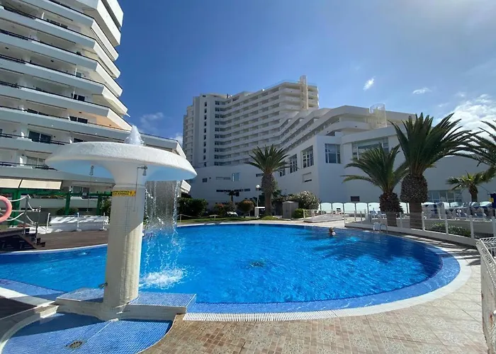 First Line Seaview Apartment
