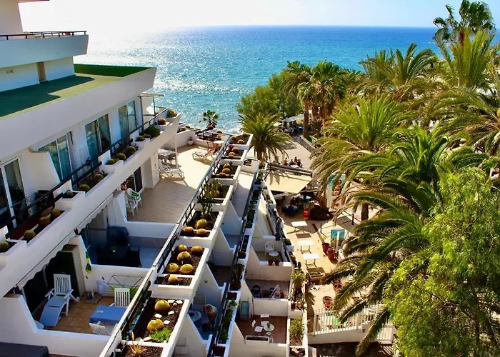 First Line Seaview Apartment